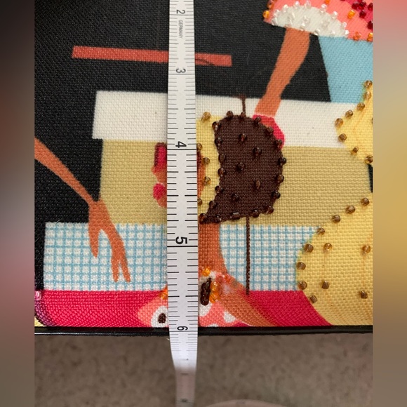 NEW Multicolored Contemporary ‘Scene’ Purse - Picture 9 of 12